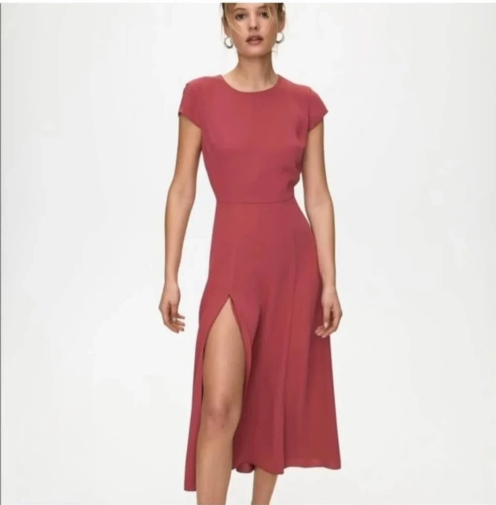 Featured image for 🌷Robe Hamptons - Babaton