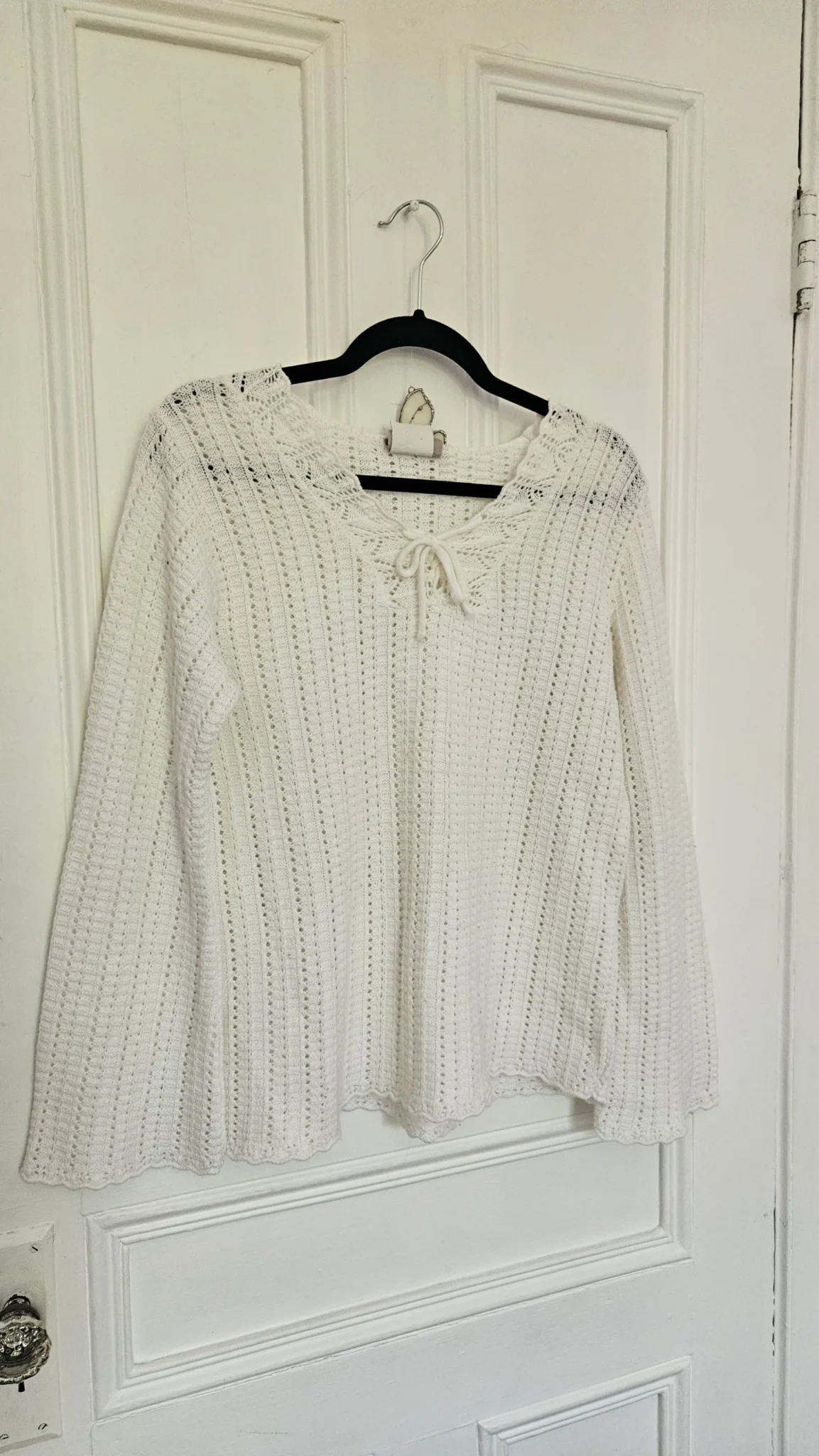 Featured image for *Made in Canada* White mid-season boho knit jumper *vintage*.