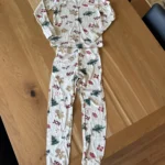 Featured thumbnail for Pyjama beige de Noël