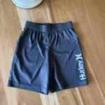 Featured thumbnail for Short de sport gris foncé