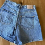 Thumbnail for Mom short en jeans
