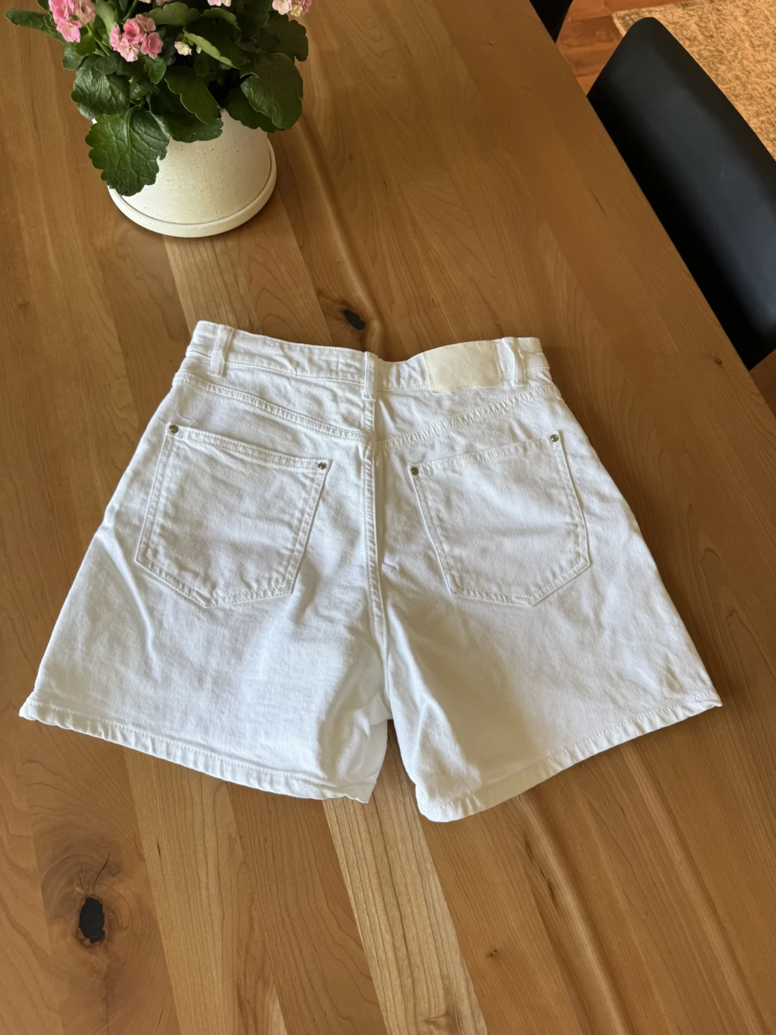 Image for Mom short blanc