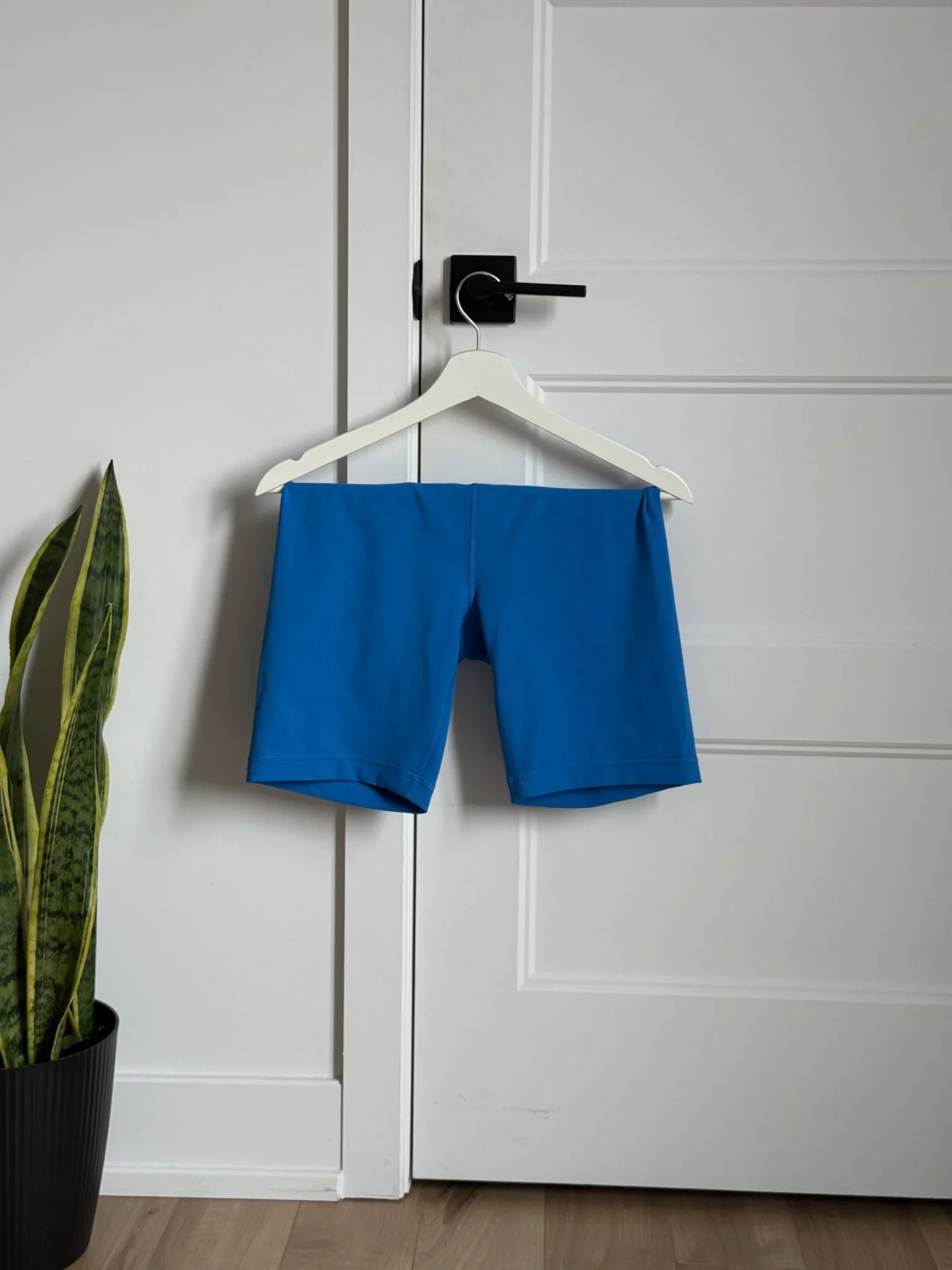 Image for Short Lululemon wunder train