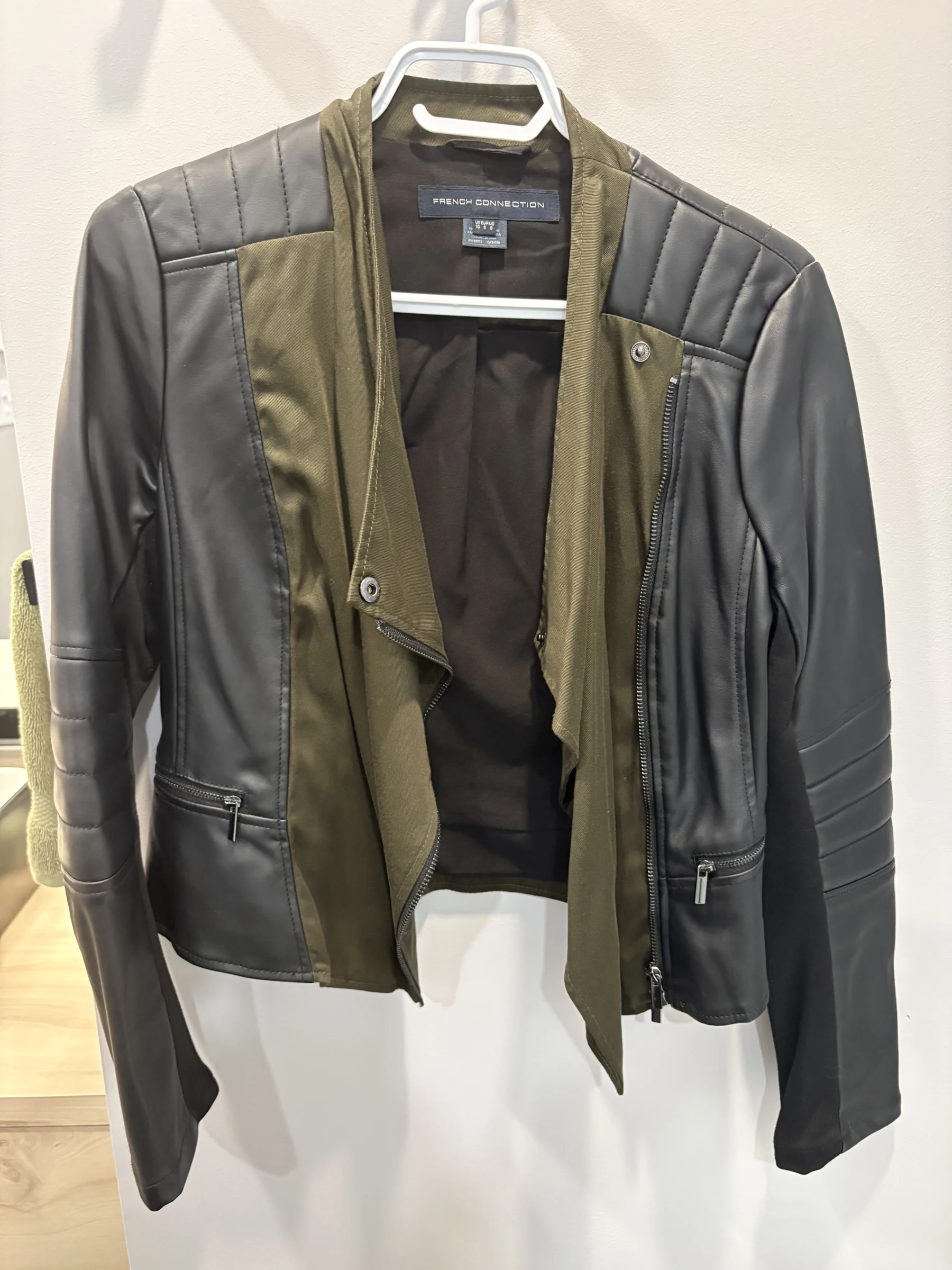 Veste bi-matière French Connection seconde main