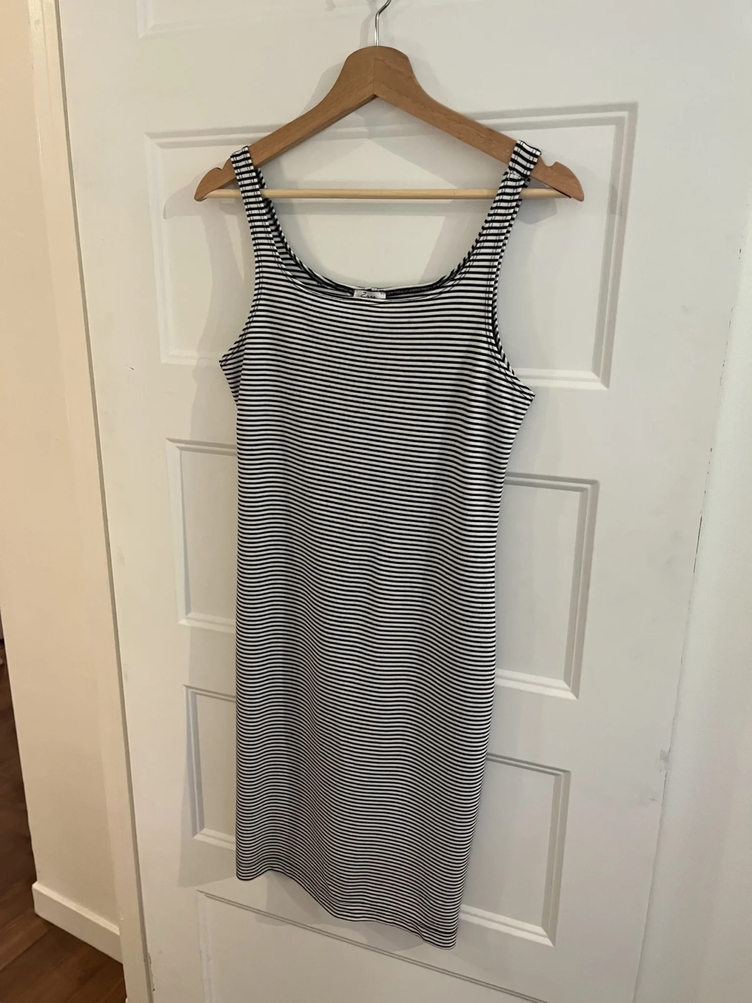 Featured image for Robe Zara rayée