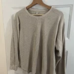Featured thumbnail for Pull uniqlo beige