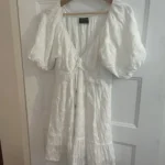 Featured thumbnail for Robe en dentelle MinkPink