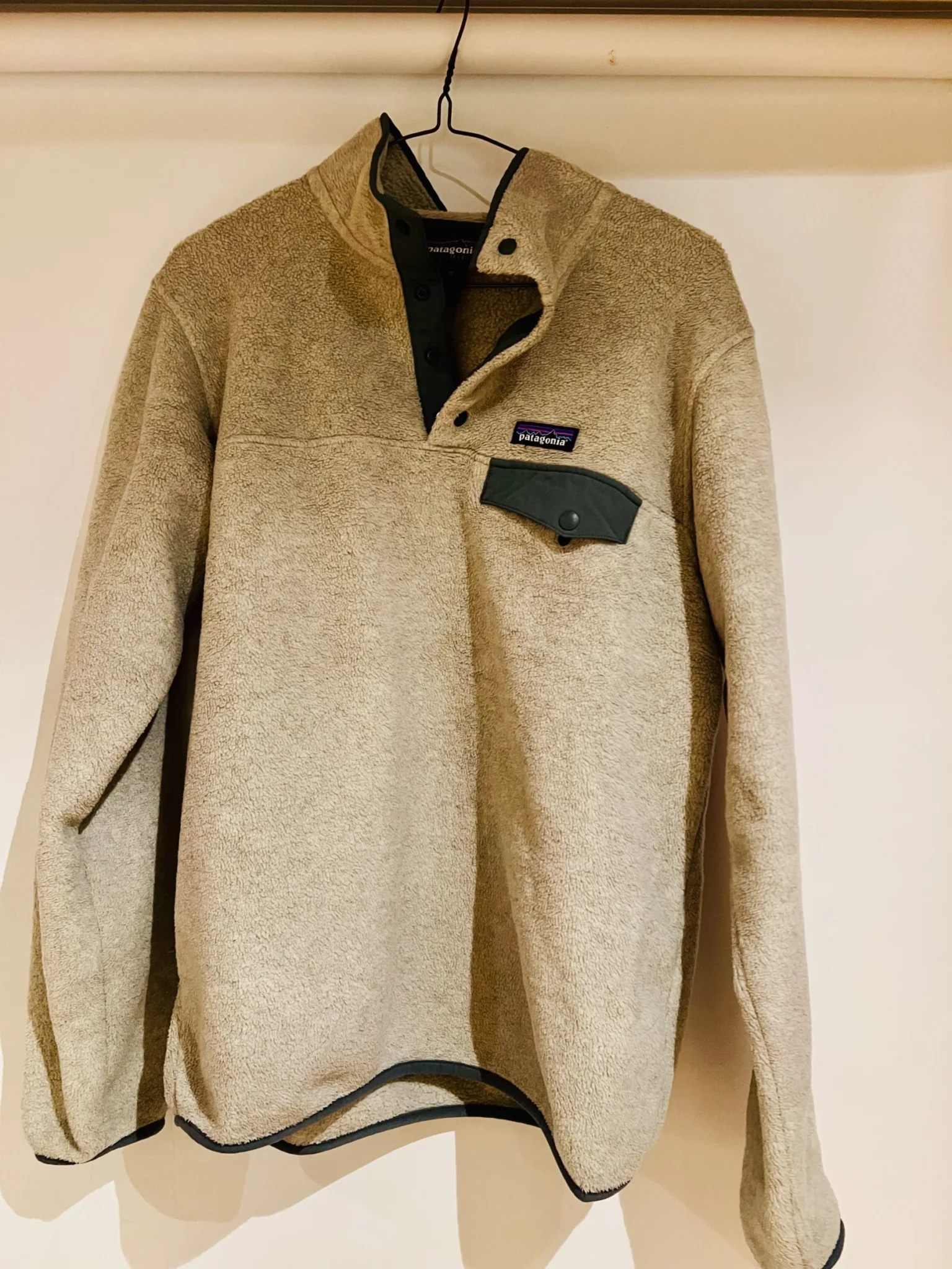 Featured image for Fleece Patagonia synchilla grise et verte