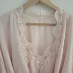 Thumbnail for Vintage robe de nuit et peignoir