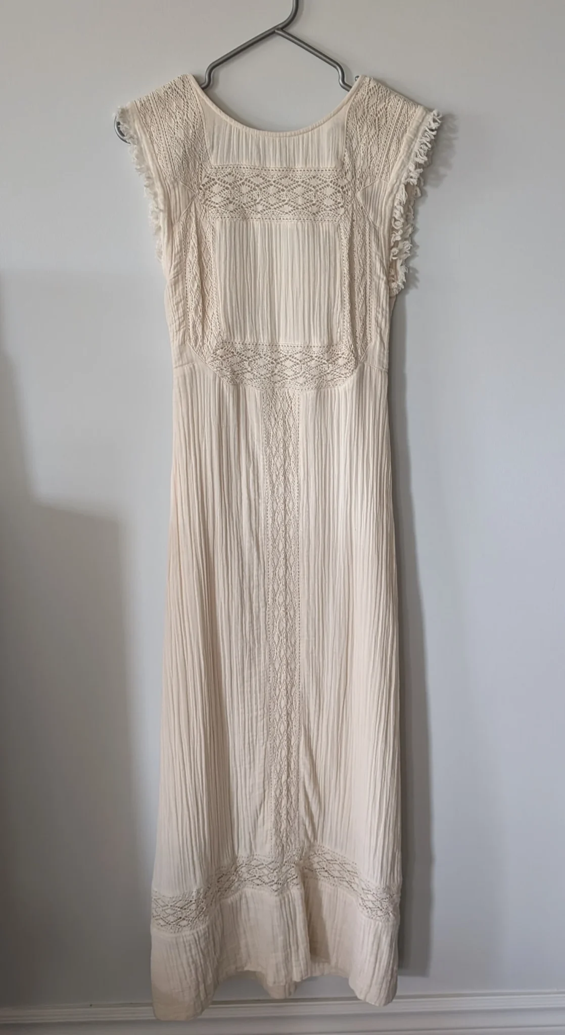 Featured image for Indi and Cold dress