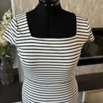 Featured thumbnail for Robe à rayure blanche et noir
