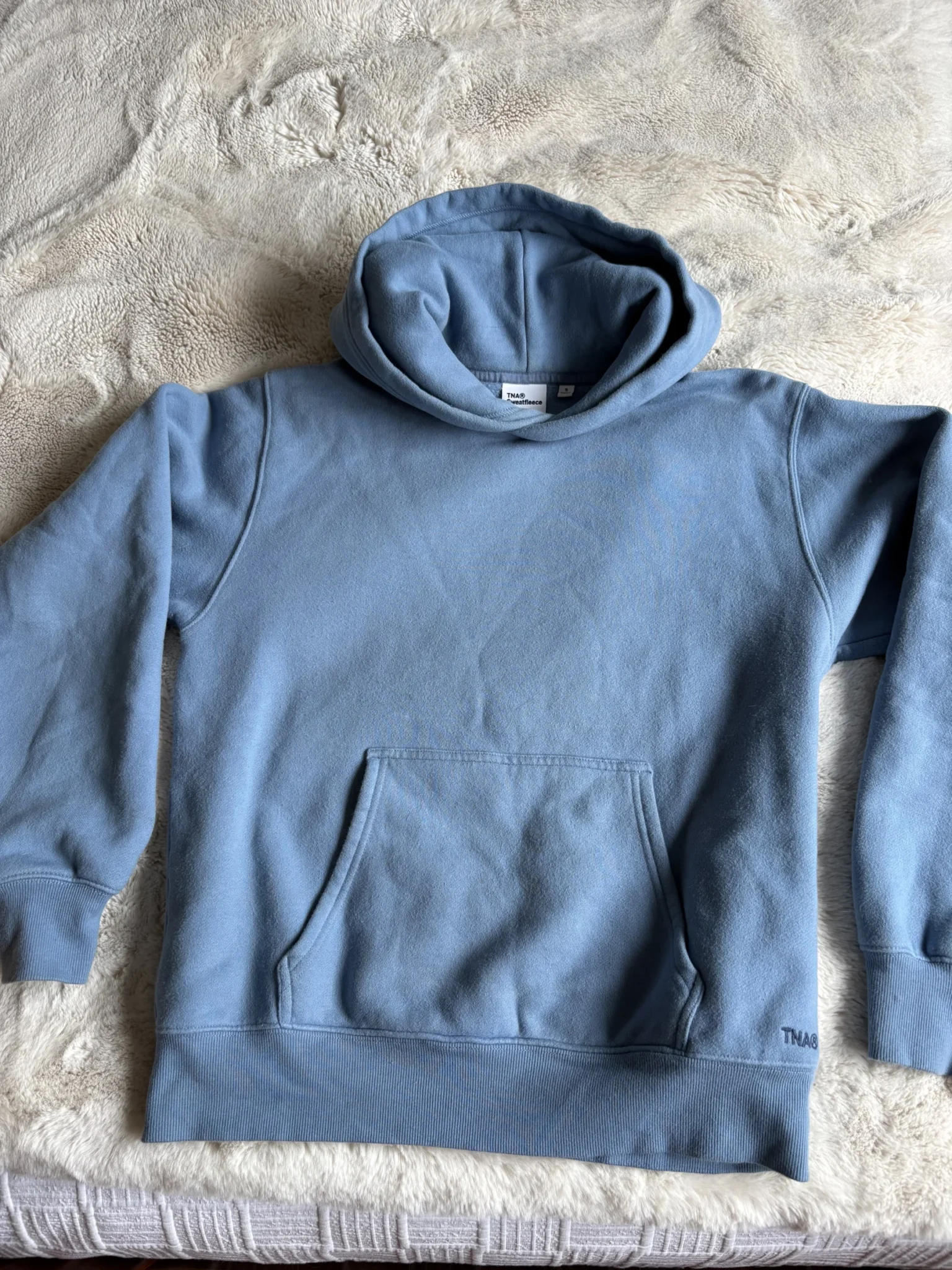 Featured image for Beau hoodie TNA Aritzia