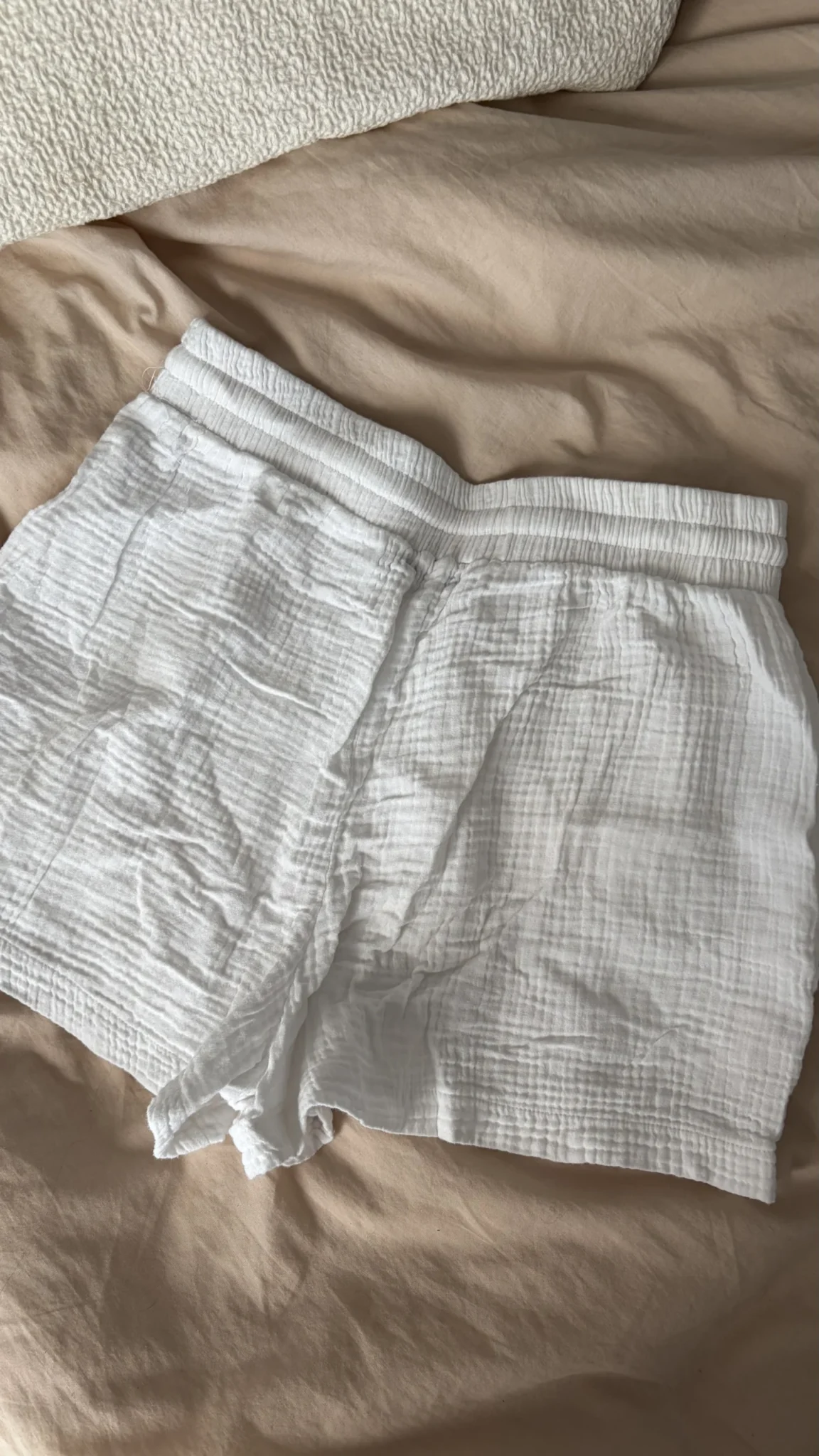Image for Short ruffle Dailystory