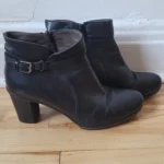 Featured thumbnail for Bottines en cuir - Noir