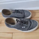 Featured thumbnail for Vans à paillettes
