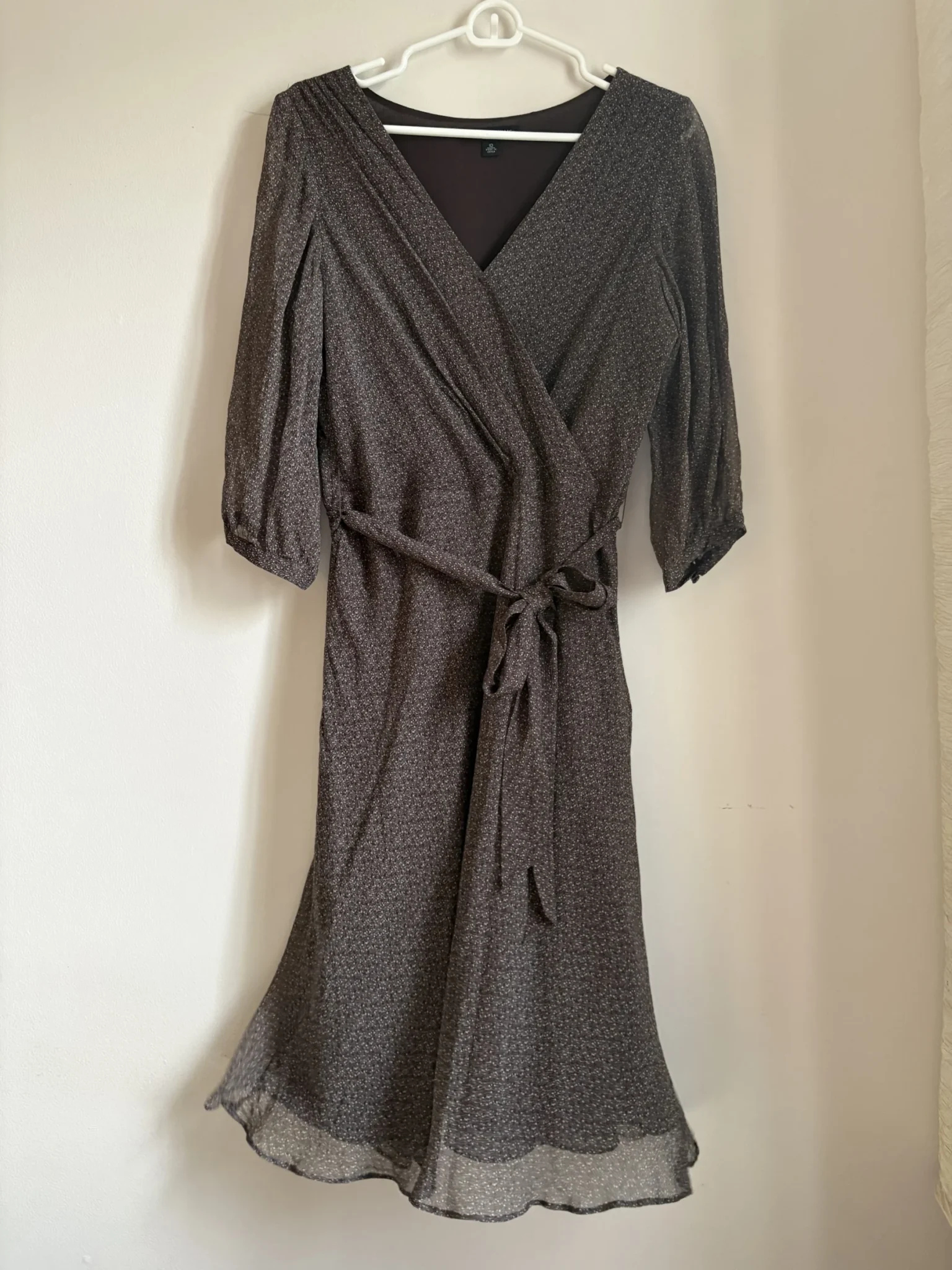 Featured image for Robe en soie Banana Republic