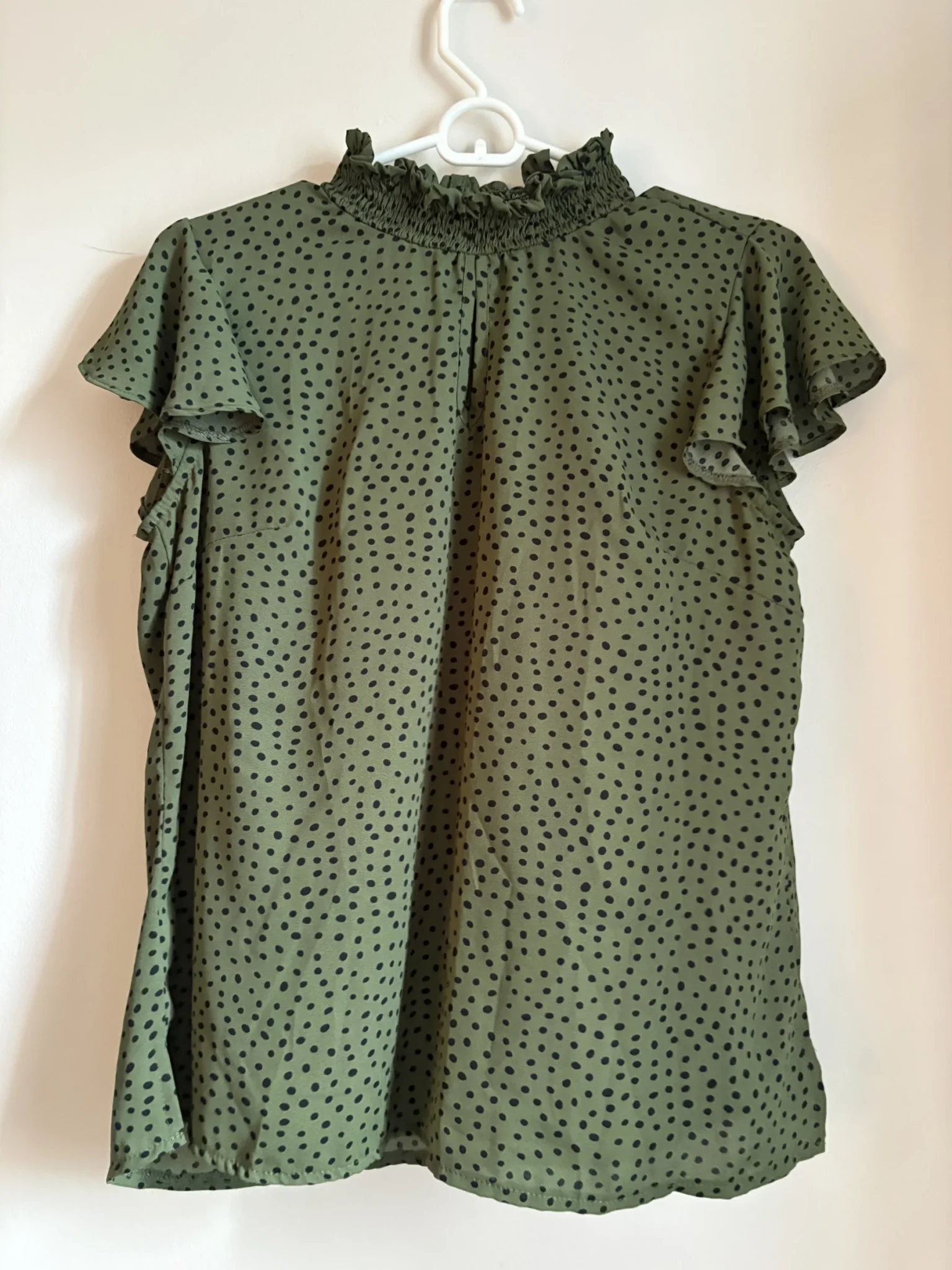 Featured image for Blouse manches courtes à pois