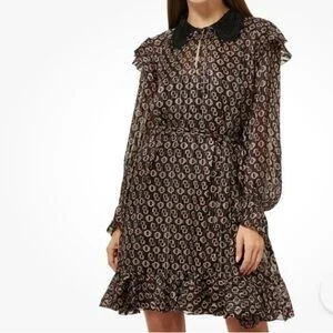 Featured image for Robe à manches longues à motifs