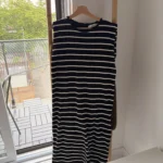 Featured thumbnail for Robe marinière noire et blanche