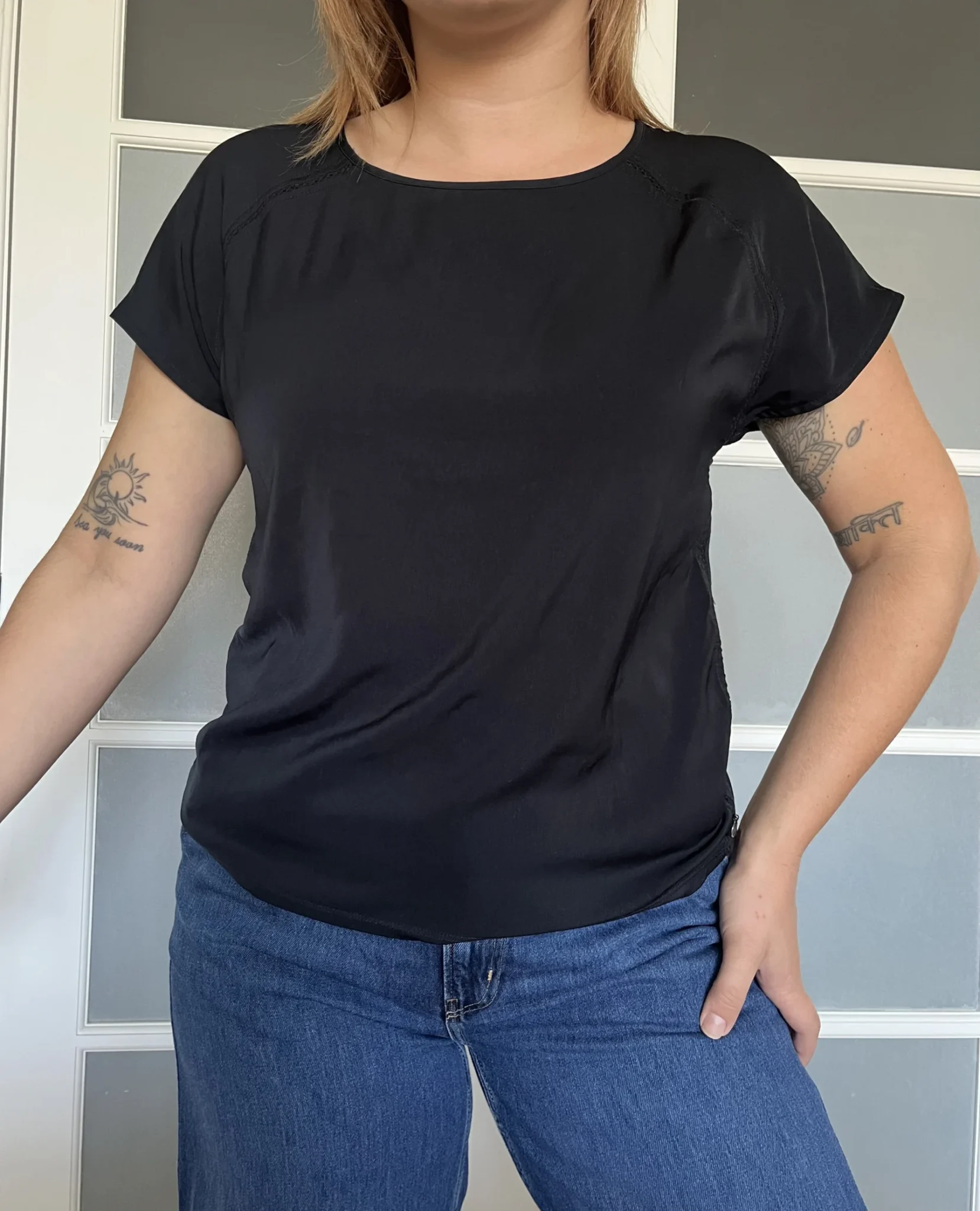 Featured image for Scotch and Soda black satin T-shirt size 1 (S)