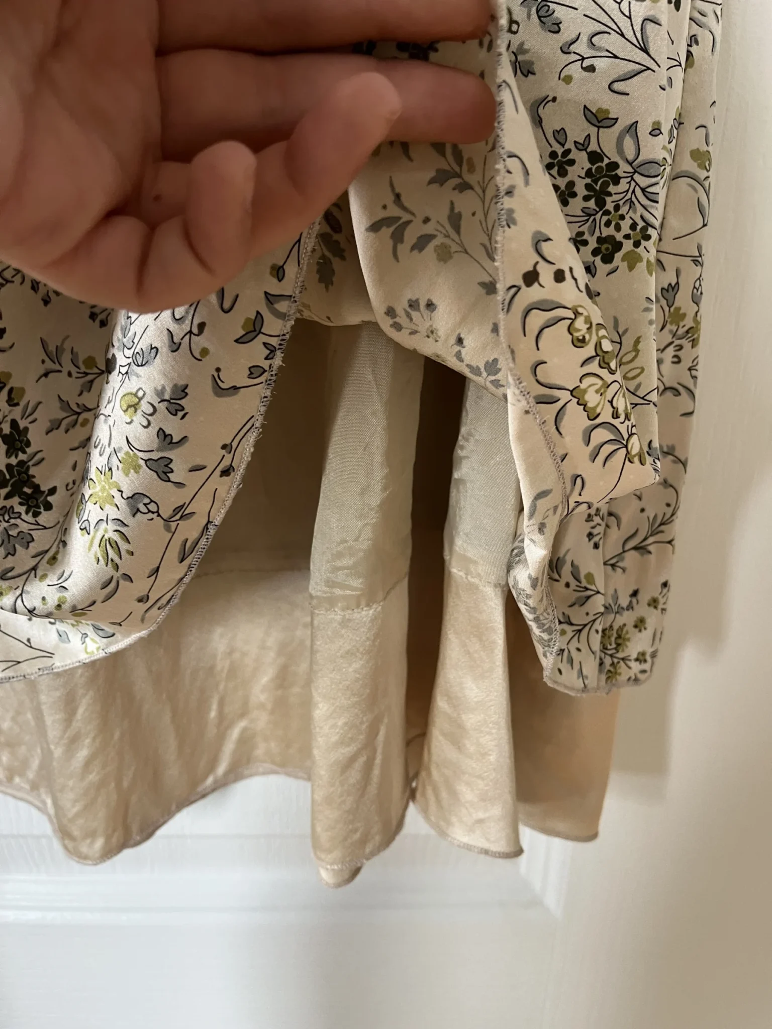 Image for 100% Soie! Robe Kensie taille 6 beige à motifs fleuris