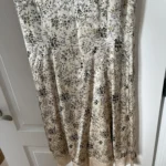 Thumbnail for 100% Soie! Robe Kensie taille 6 beige à motifs fleuris