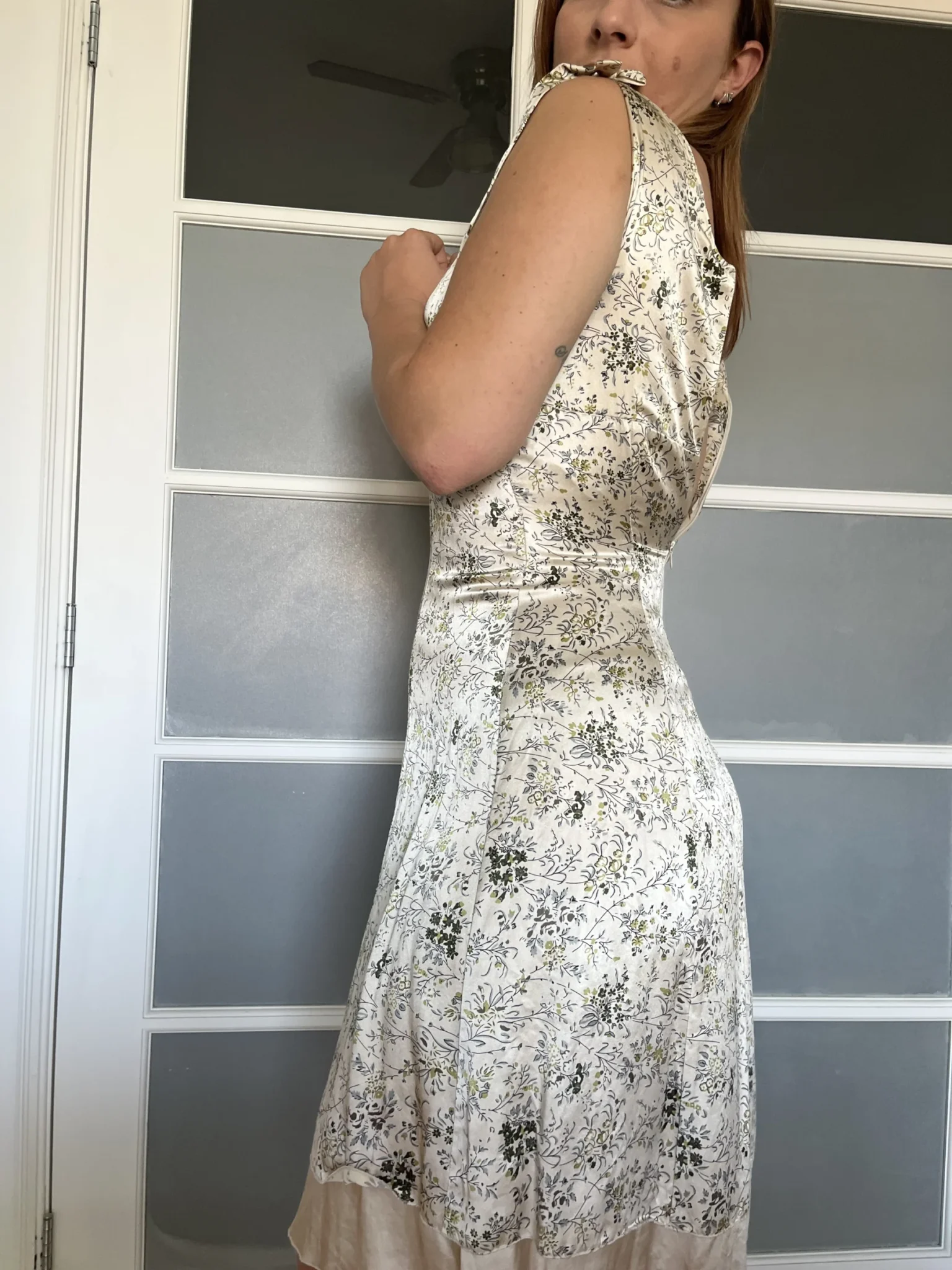 Image for 100% Soie! Robe Kensie taille 6 beige à motifs fleuris
