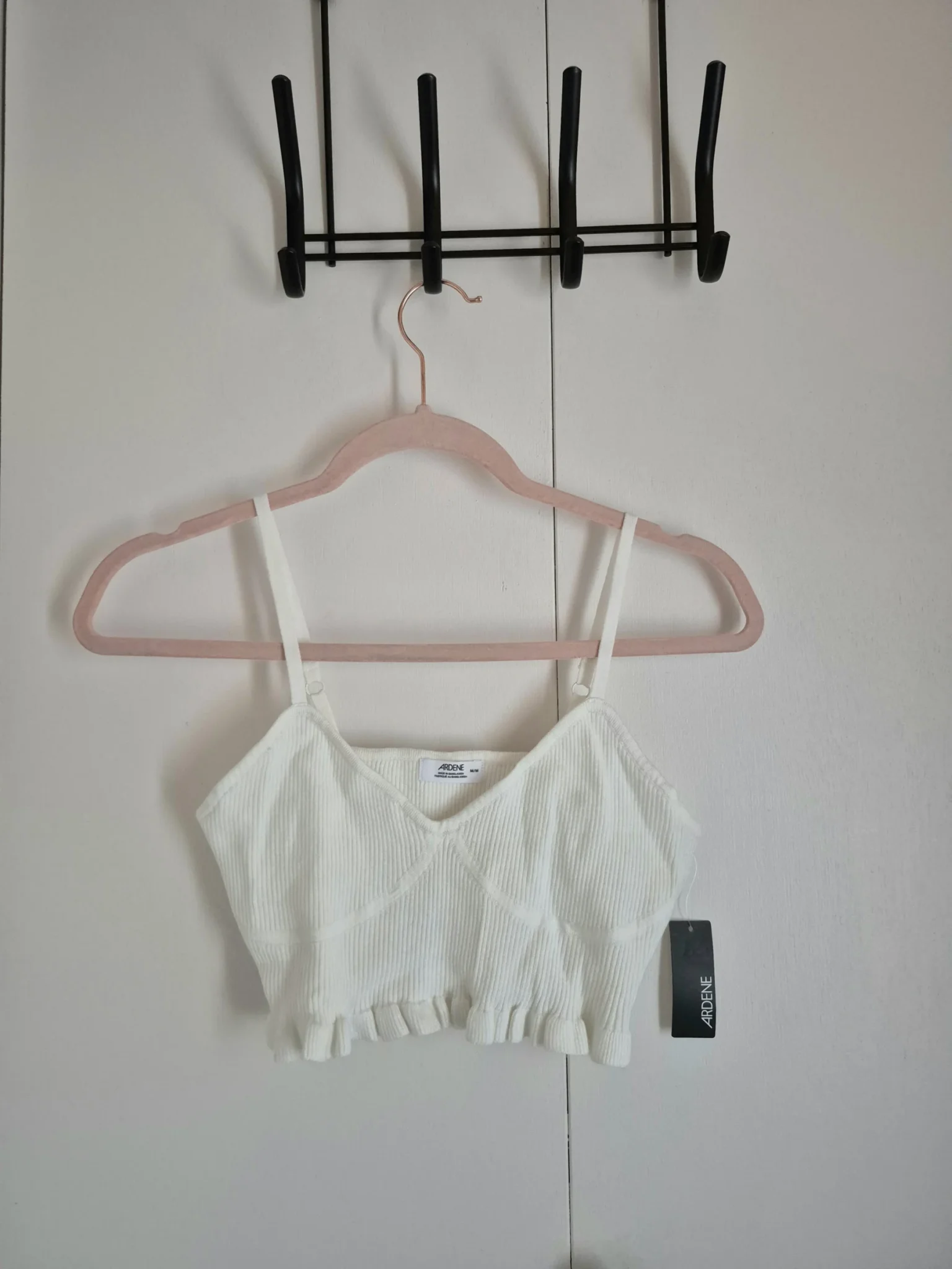 Featured image for Camisole blanche neuve Ardene