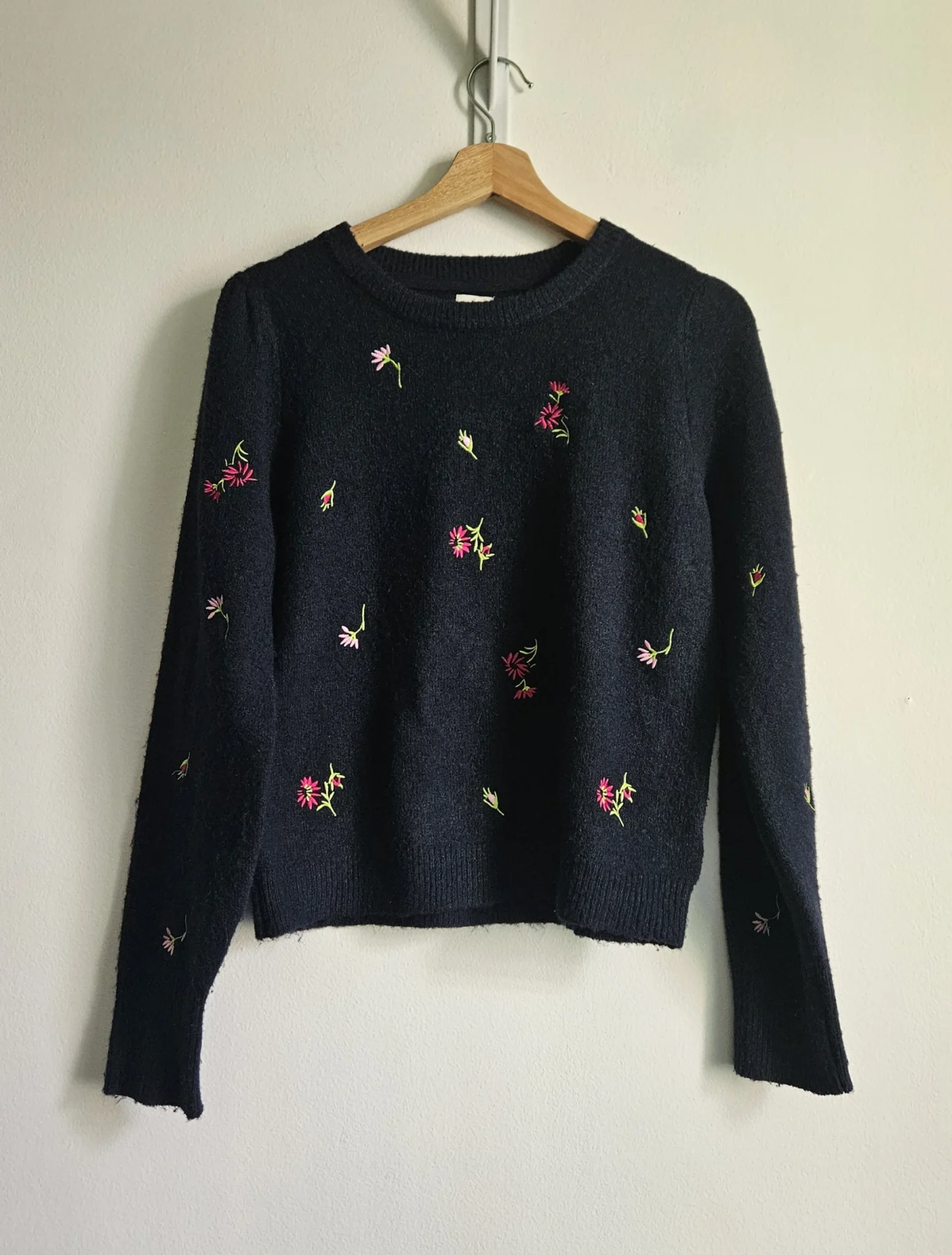 Image for 🌷Pull fleurs brodées - Joie