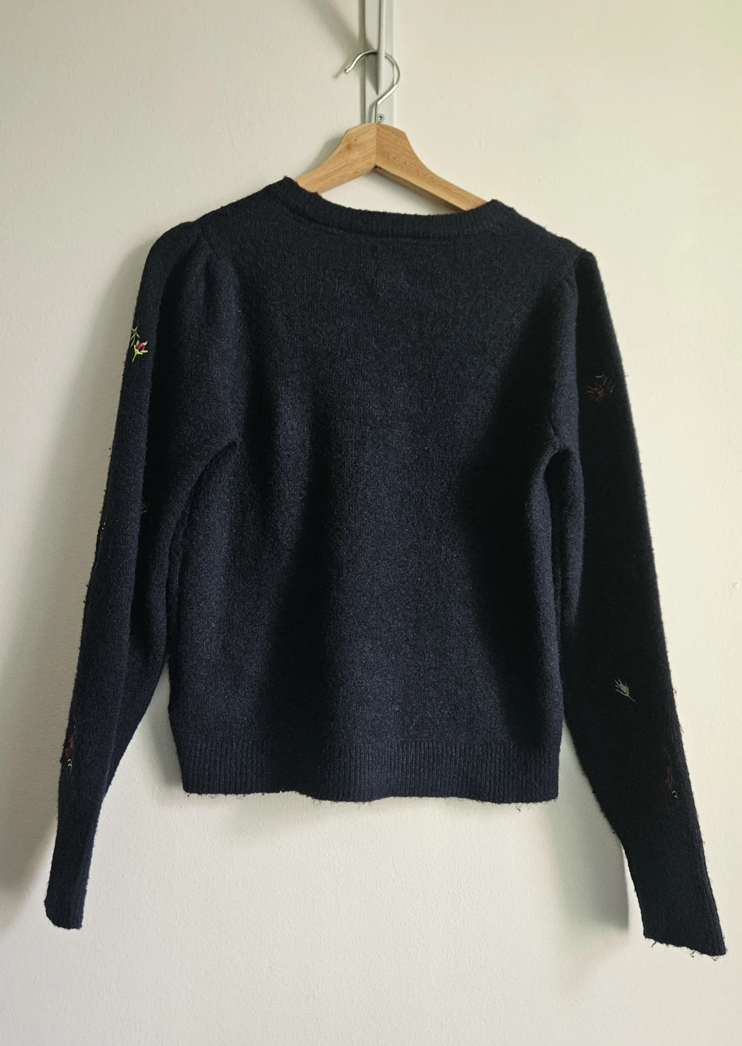 Image for 🌷Pull fleurs brodées - Joie