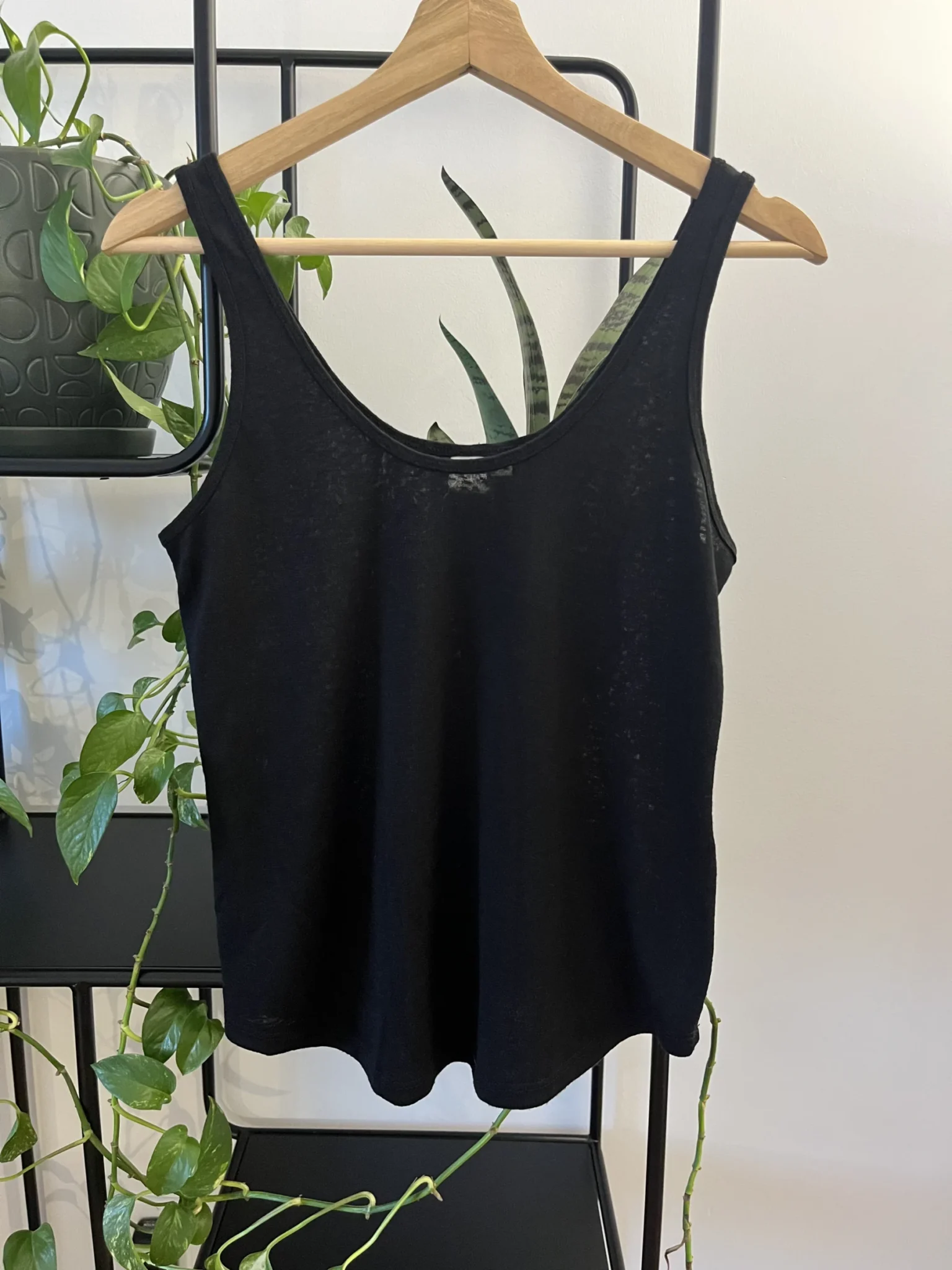 Featured image for Camisole légère noire