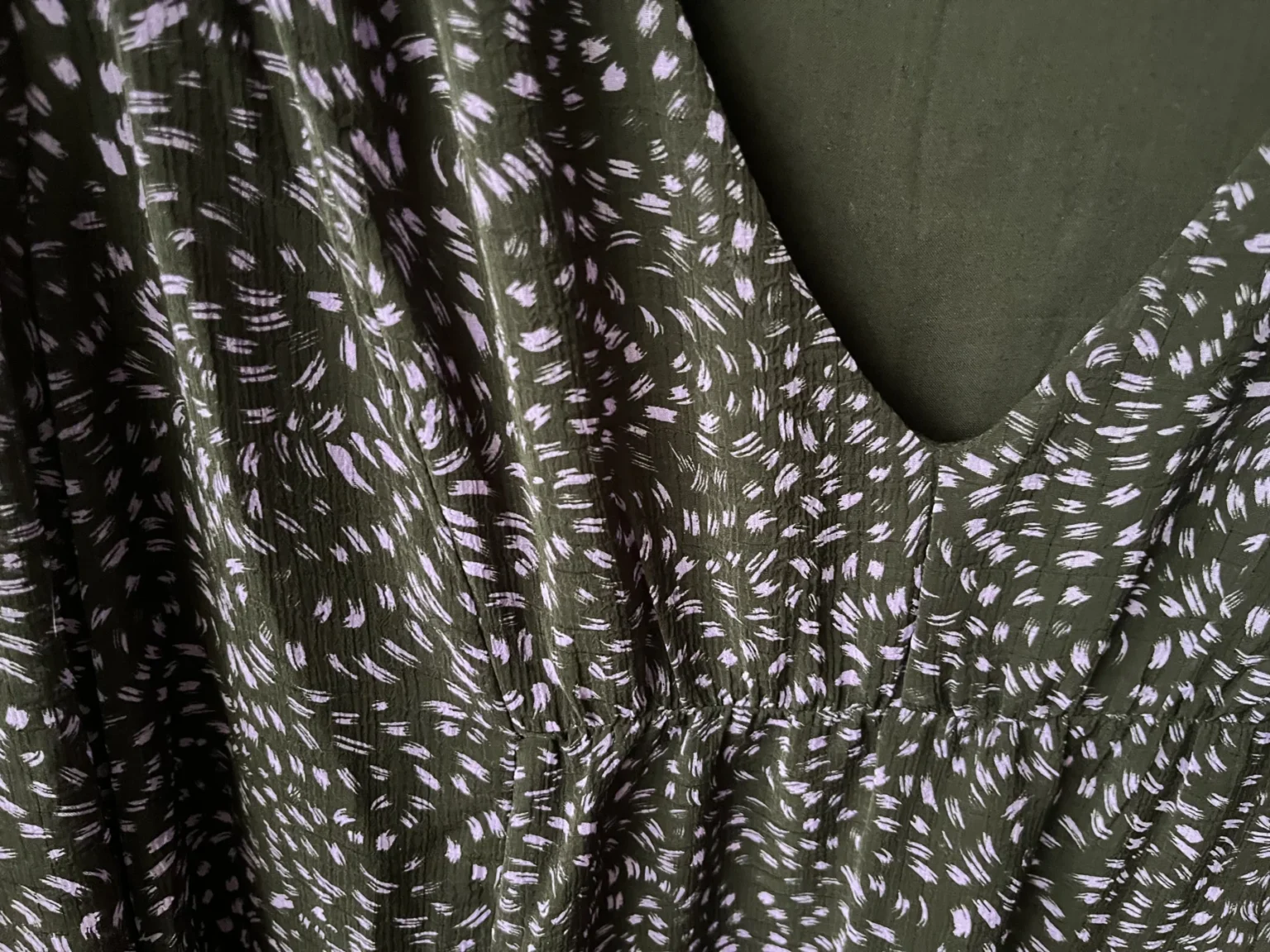 Image for Belle robe Artlove Paris noire doublée avec petits imprimés mauve