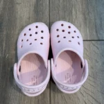 Thumbnail for 6c - Crocs rose pour enfant