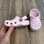 Thumbnail for 6c - Crocs rose pour enfant