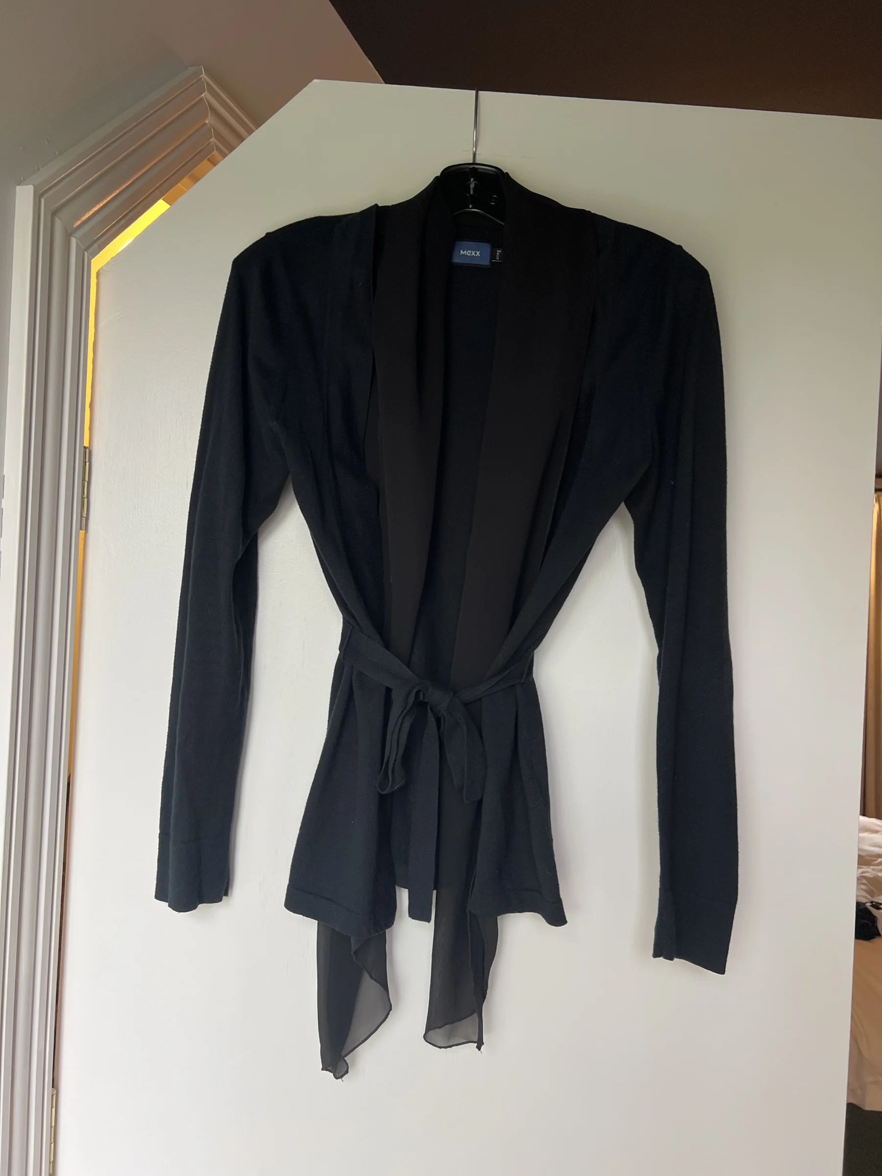 Chandail/ veste noir Mexx seconde main