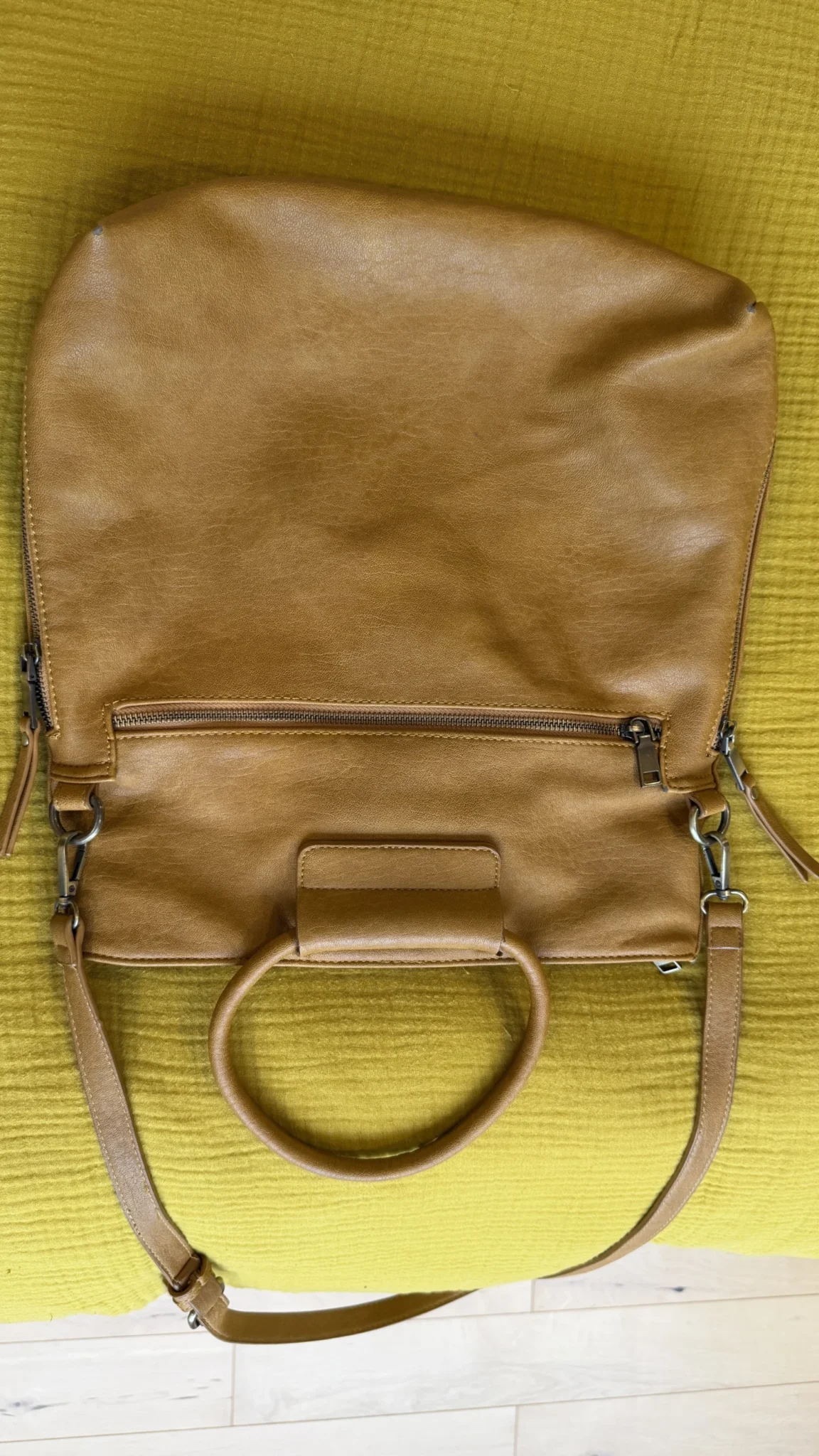 Image for Superbe sac en cuirette avec multiples poches
