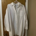 Thumbnail for Robe chemise blanche oversize