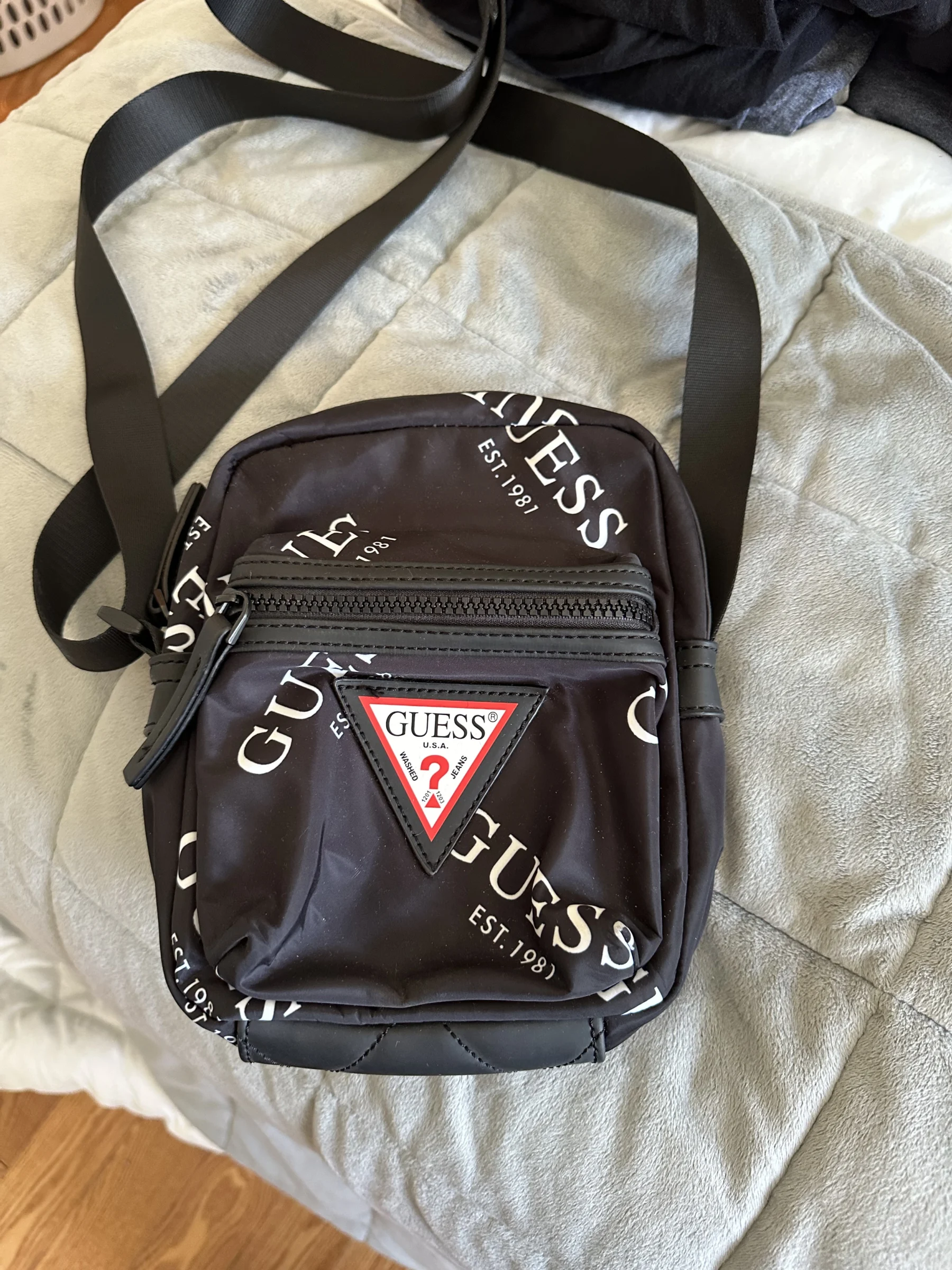 Petit sac Guess Guess seconde main