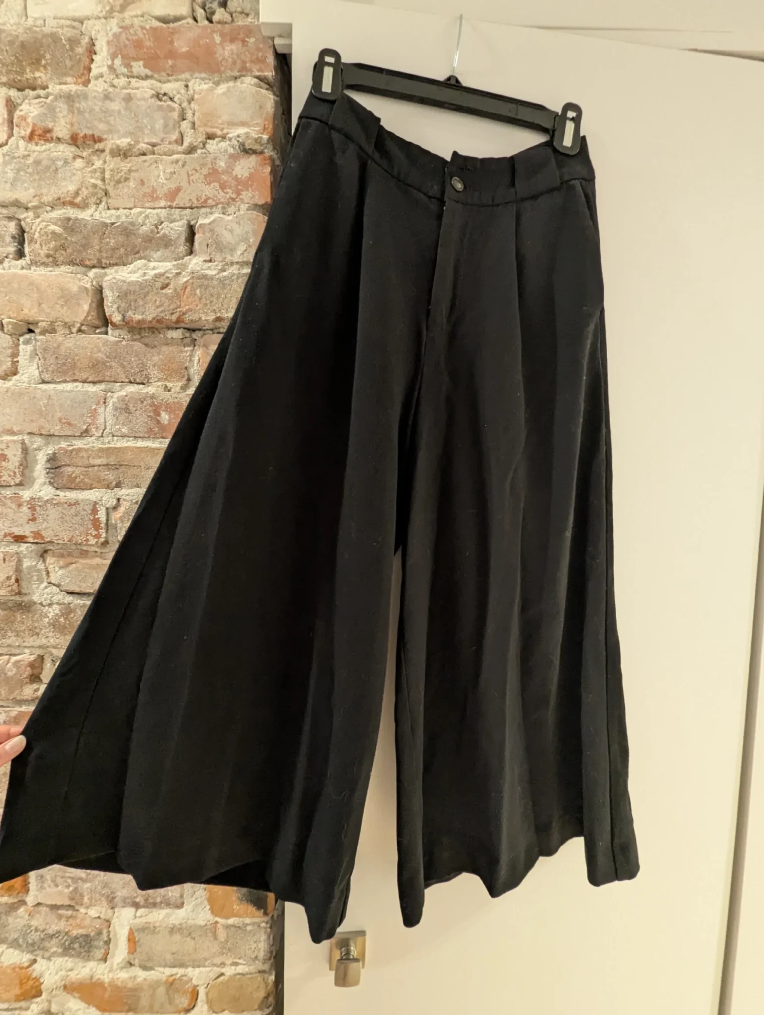 Featured image for Pantalon large noir