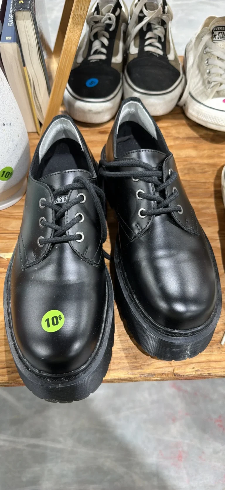 Featured image for Duck-style platform shoes