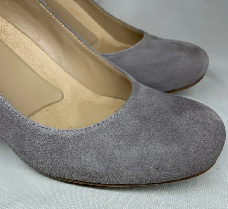 Image for Naturalizer faux suede shoes, size 5