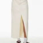 Featured thumbnail for Jupe Aritzia Levis column taille 27