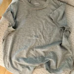 Featured thumbnail for T-shirt Everlane gris
