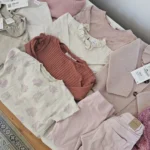 Thumbnail for **Lire description **Lot de vêtements  12 morceaux mi-saison pastels 3t Zara , Baby Gap, HM