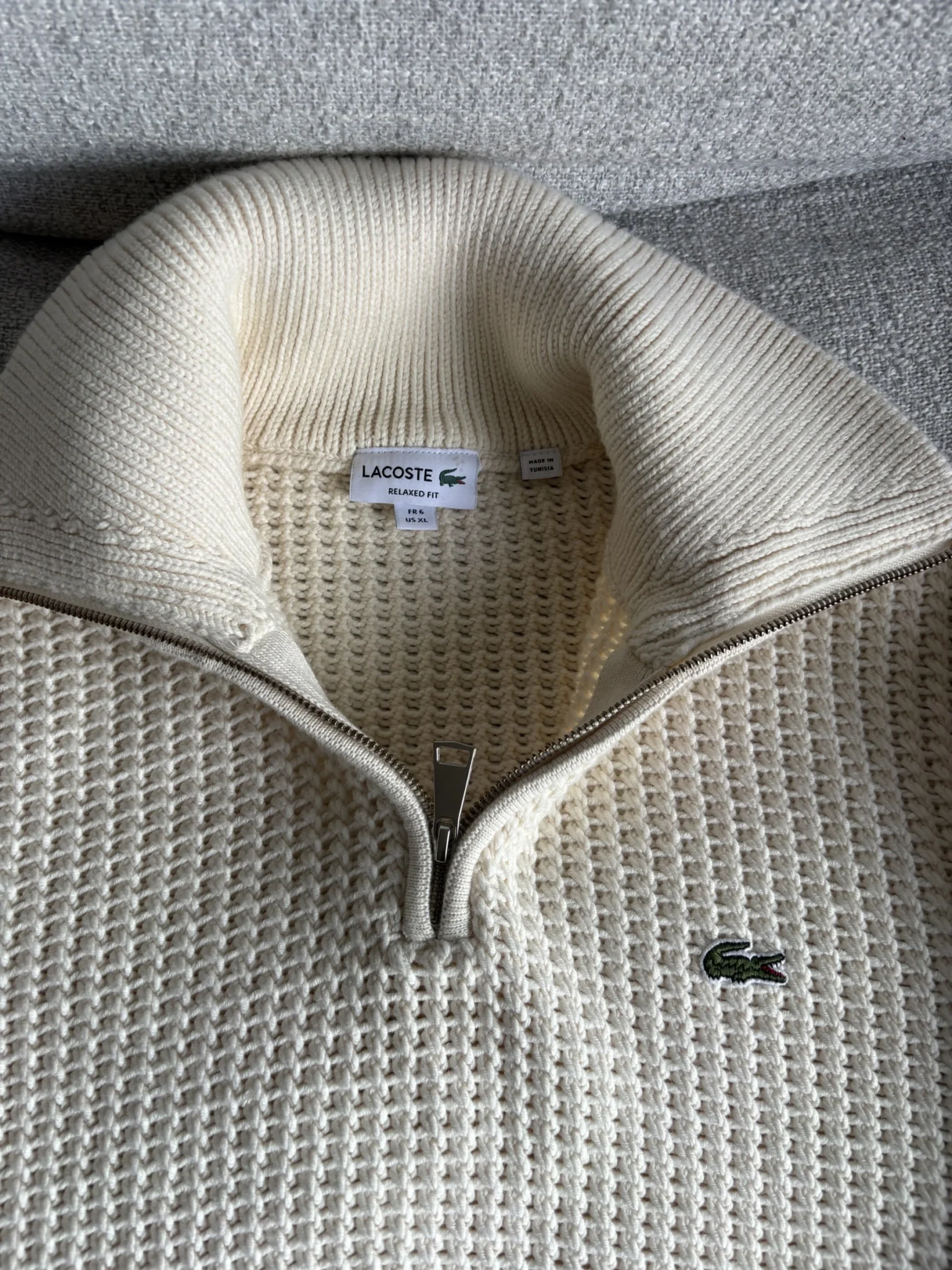 Image for Chandail en tricot Lacoste