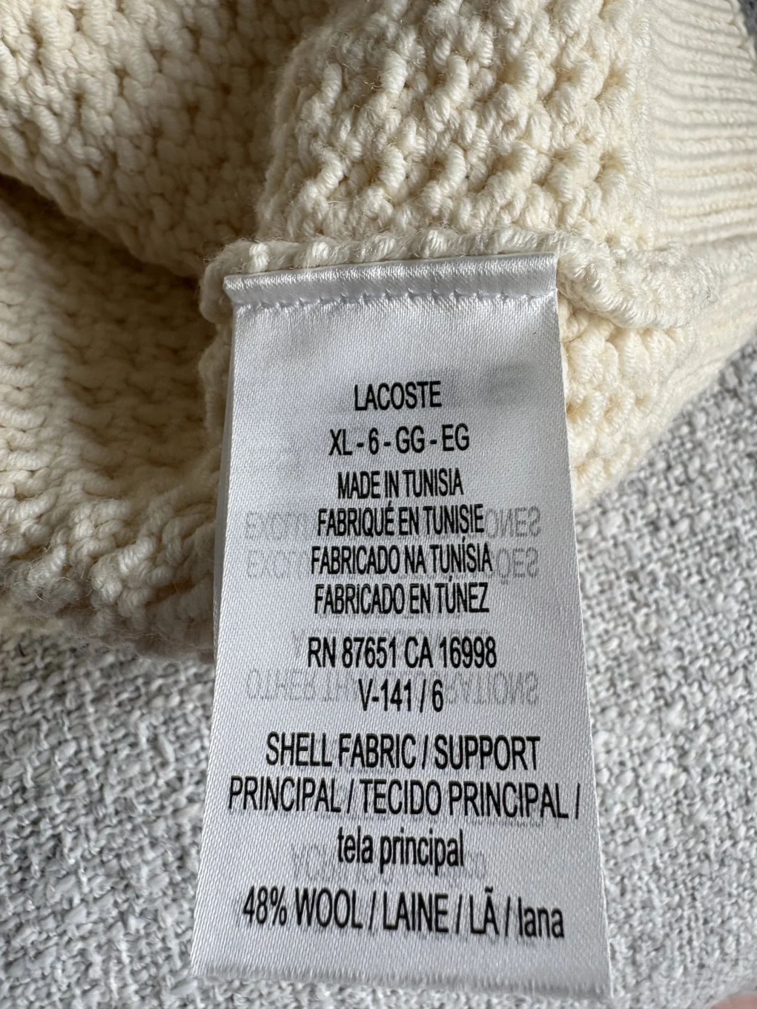 Image for Chandail en tricot Lacoste