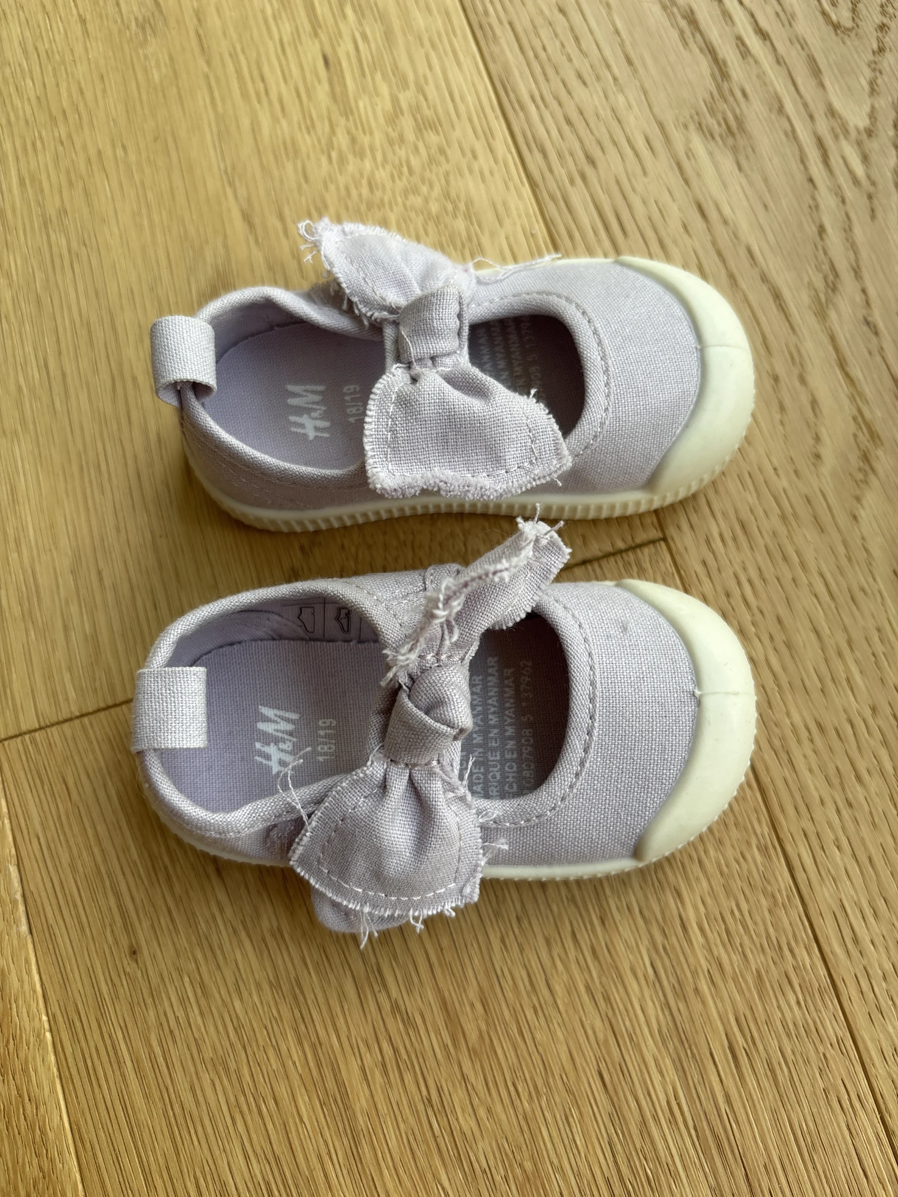 Chaussure fille HM seconde main