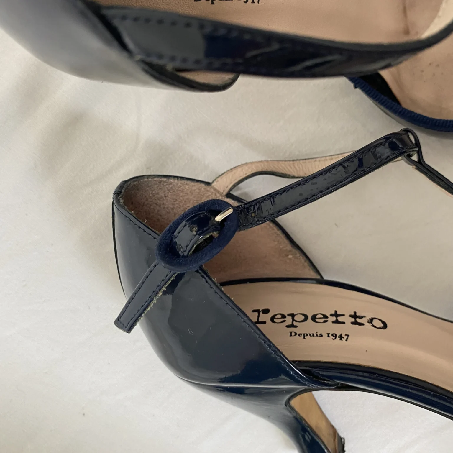 Image for Escarpins Repetto Bahia en cuir verni bleu marine – taille 37