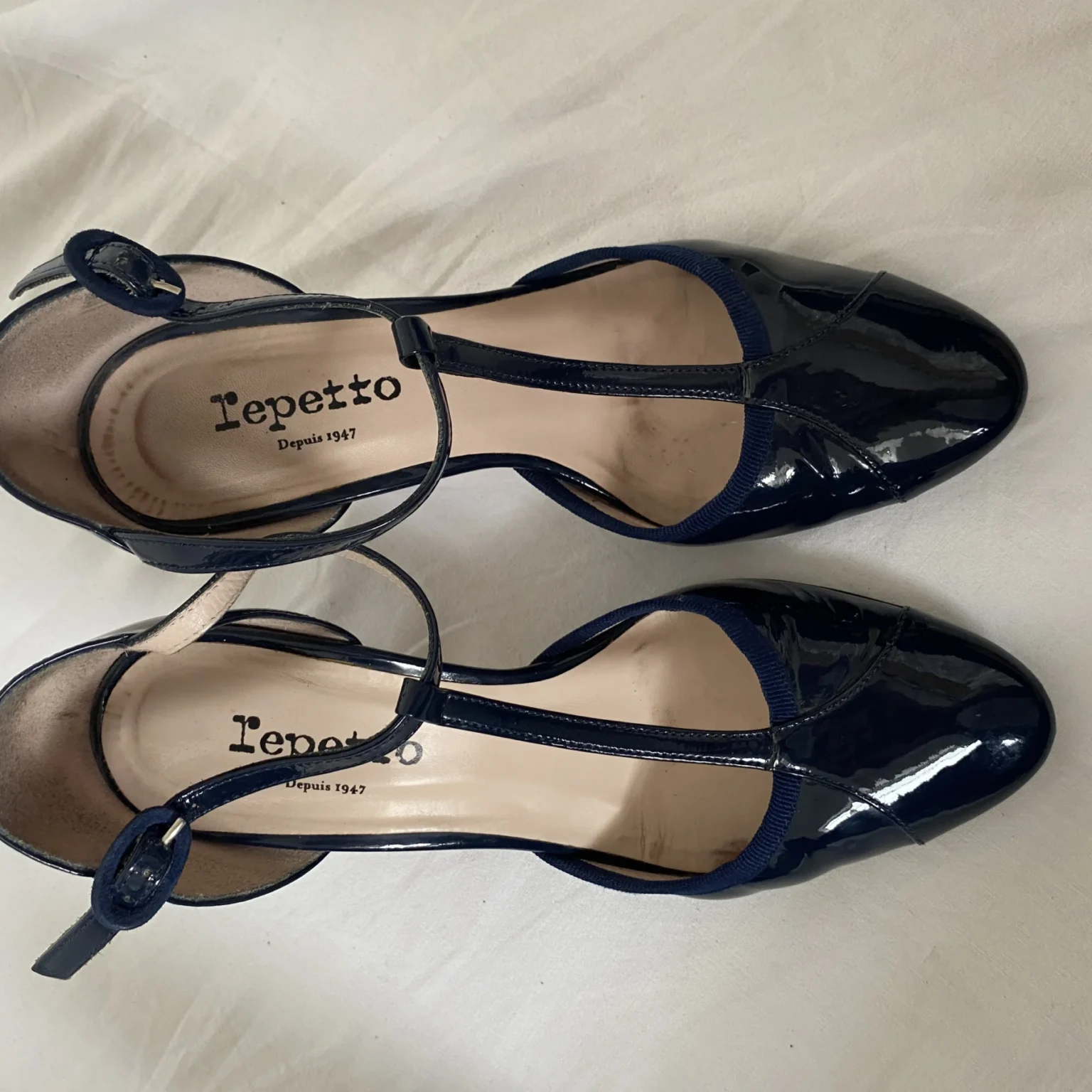 Image for Escarpins Repetto Bahia en cuir verni bleu marine – taille 37