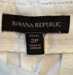 Image for White Banana Republic Shorts – Size 2P